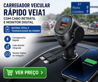Carregador veicular rápido ligado ao acendedor do carro com cabo retrátil e monitor digital ligado a um telemóvel totalmente carregado.