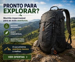 Banner de mochila impermeável de caminhada em destaque numa paisagem de montanha.